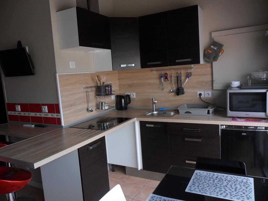 Le Tamaris Apartamento Saint-Laurent-dʼAigouze Exterior foto